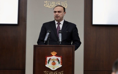 المومني: الأردن يتعامل بكفاءة مع الأحداث الإقليمية ولن يكون ساحة قتال لأحد
