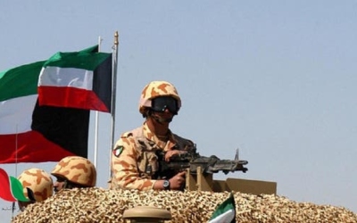 الجيش الكويتي يعلن التصدي لأهداف جوية معادية